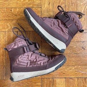 Chaco purple waterproof womens boots size: 6.5